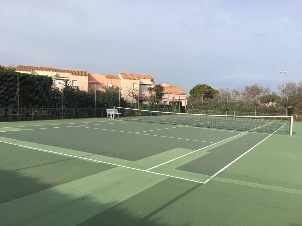 Appartement 4/6 Personnes Plain Pied - 5Min Plage - Piscine En Face Agde Buitenkant foto