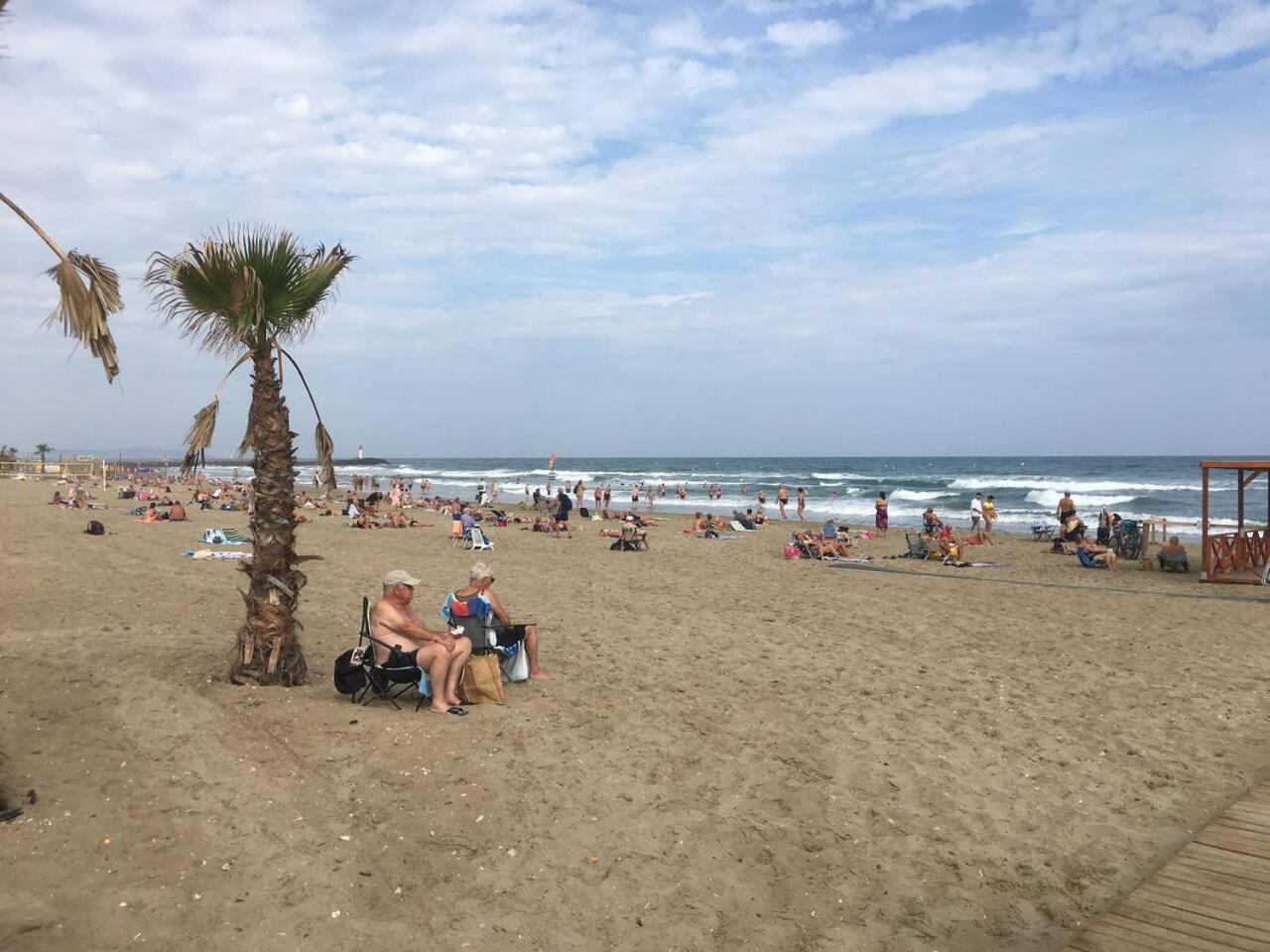 Appartement 4/6 Personnes Plain Pied - 5Min Plage - Piscine En Face Agde Buitenkant foto